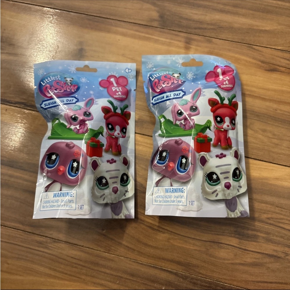 Lot of 2/ Littlest Pet Shop/ Sleigh All Day Blind Bag